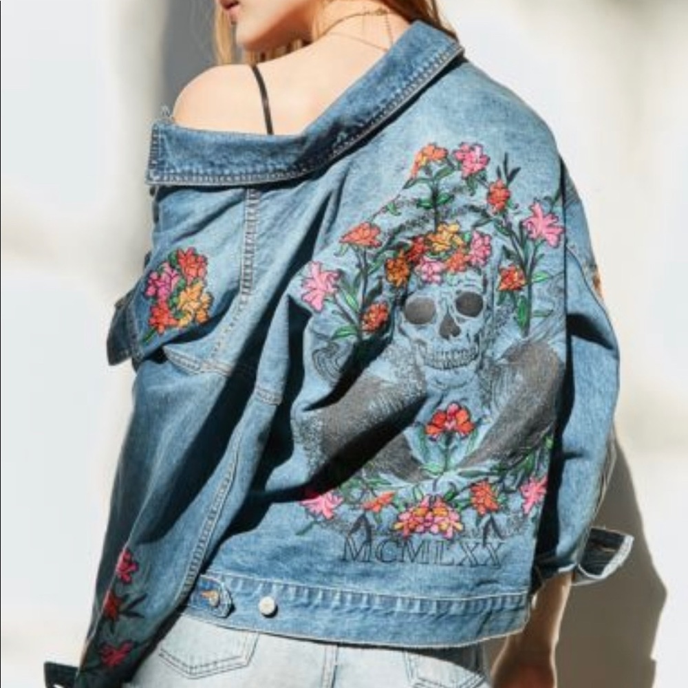 BDG Floral Embroidered Relaxed Denim Jacket